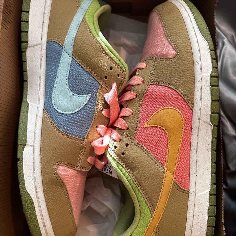Nike Dunk Low “Sun Club”